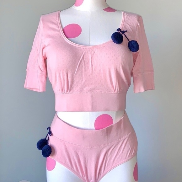 Vintage Victoria’s Secret Cherry Puff Lounge Set - Picture 10 of 10